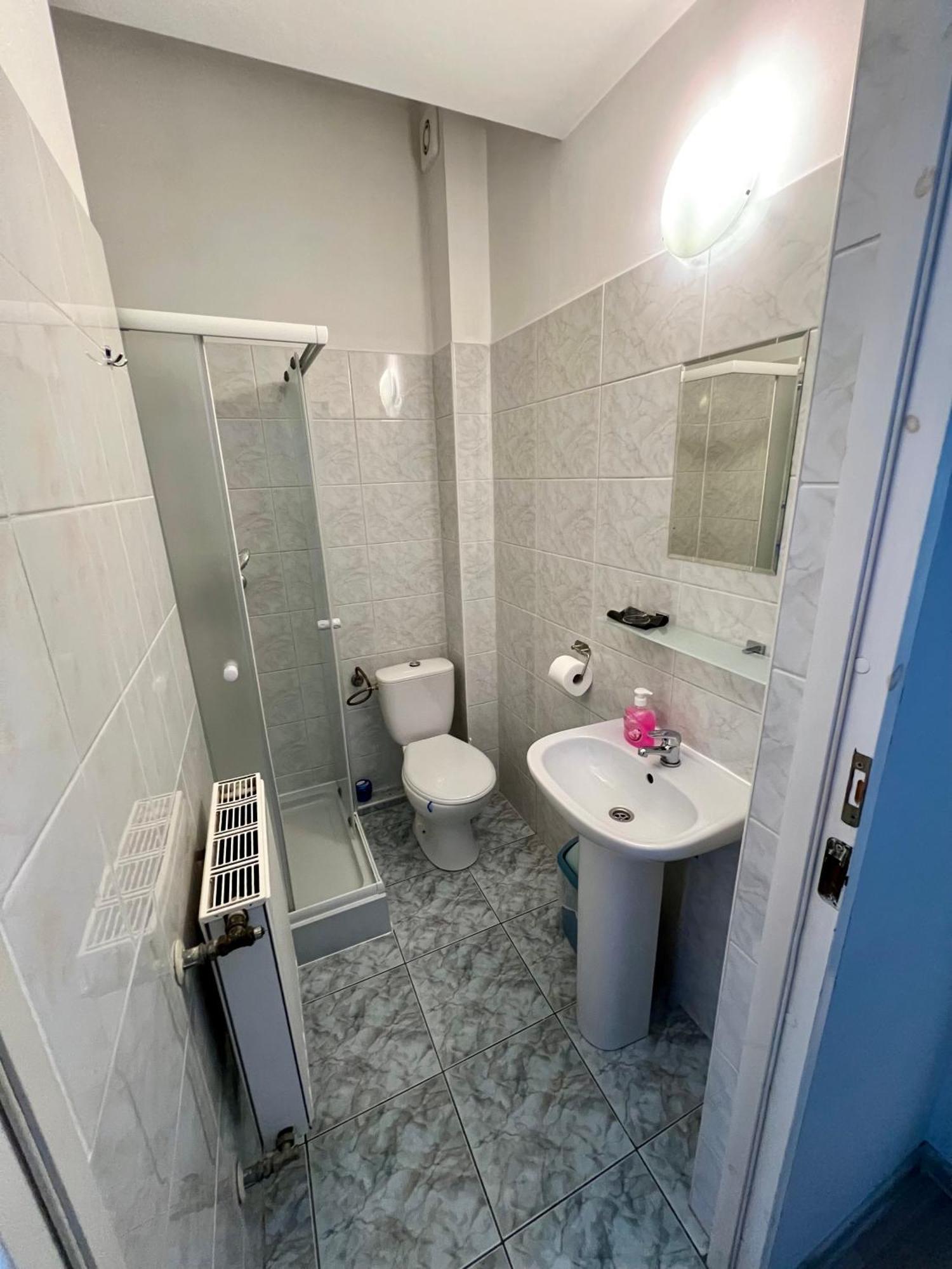 Hotel Akor بيدغوستيا المظهر الخارجي الصورة