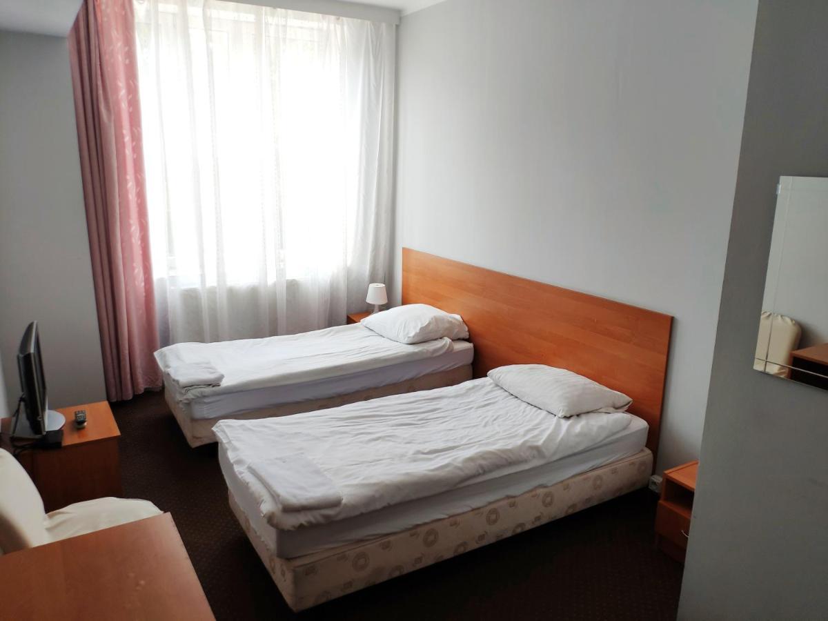 Hotel Akor بيدغوستيا المظهر الخارجي الصورة