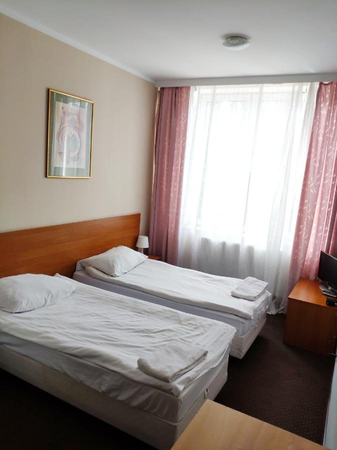 Hotel Akor بيدغوستيا المظهر الخارجي الصورة